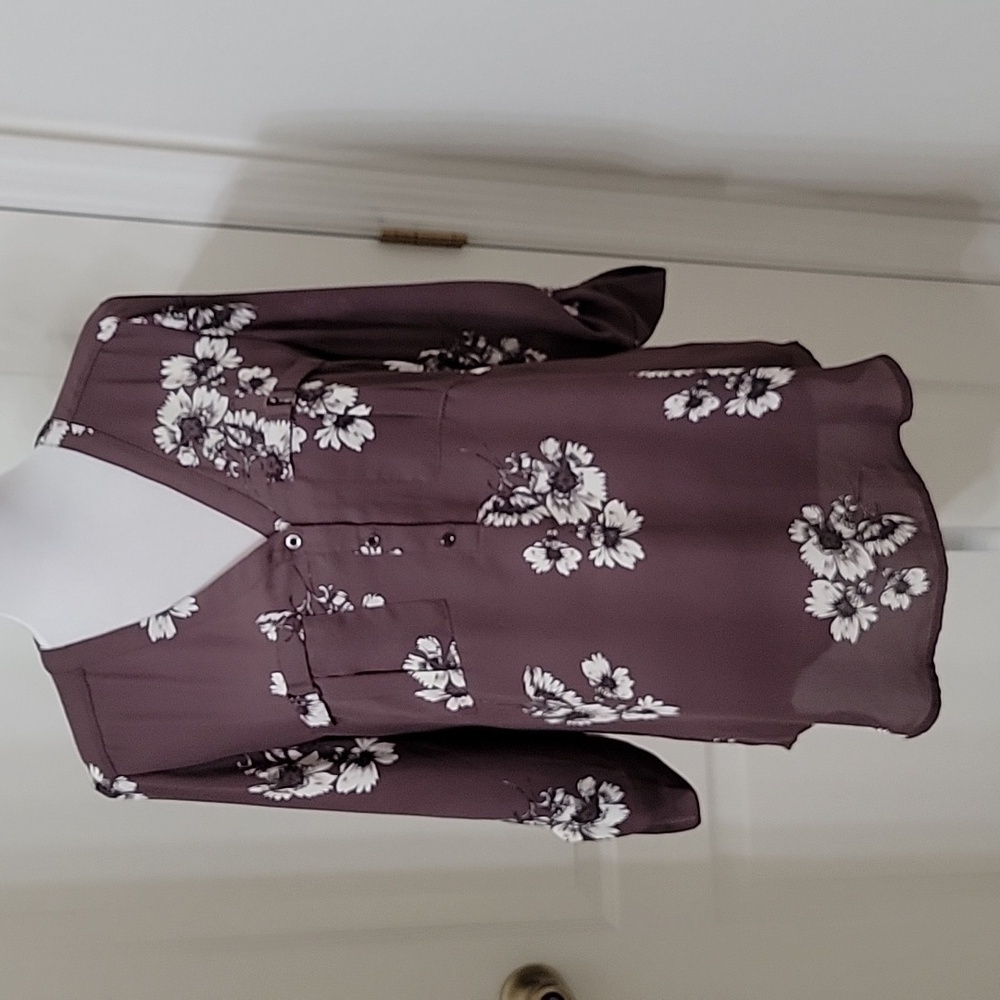 Maurices Size M Purple-Mauve Floral 3/4 Sleeve Popover Blouse, Gently Used Cond.